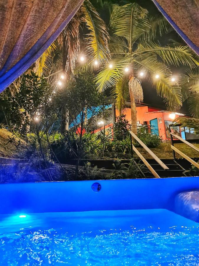Hotel Marrokos Aeropuerto Jose Maria Cordova グアルネ エクステリア 写真