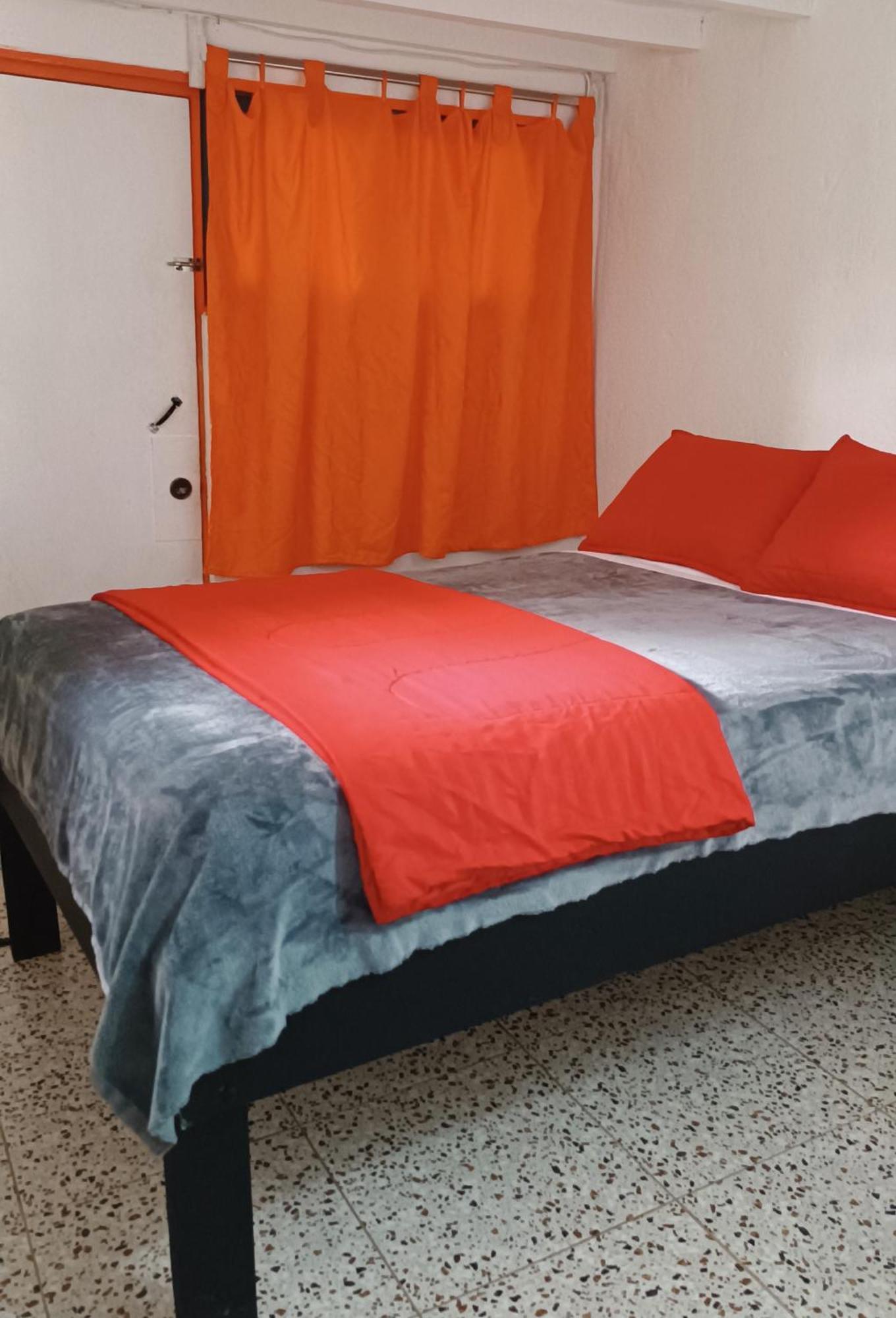 Hotel Marrokos Aeropuerto Jose Maria Cordova グアルネ エクステリア 写真