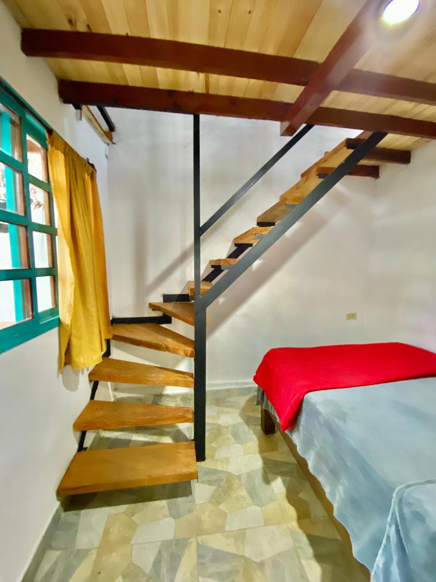 Hotel Marrokos Aeropuerto Jose Maria Cordova グアルネ エクステリア 写真