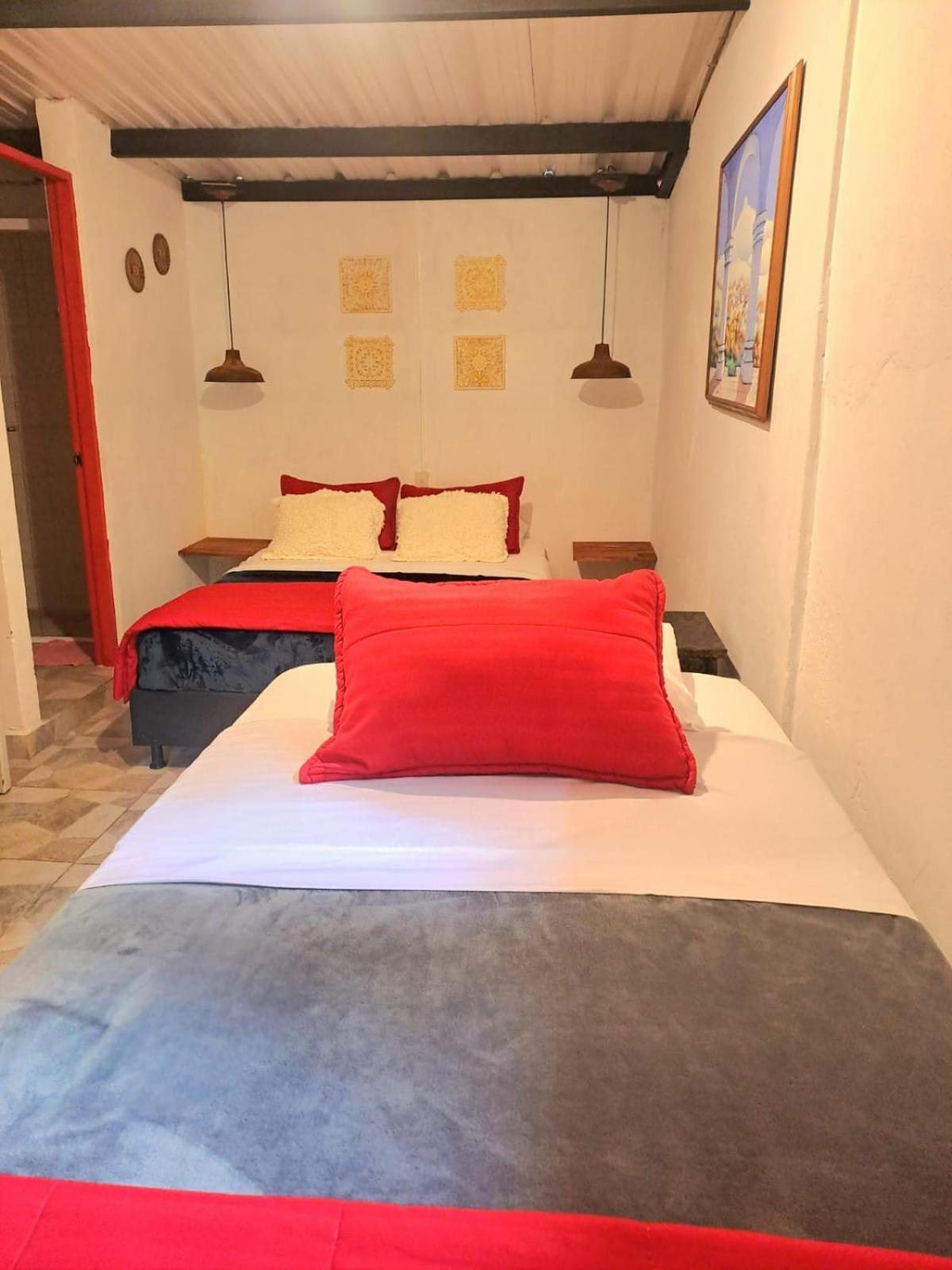 Hotel Marrokos Aeropuerto Jose Maria Cordova グアルネ エクステリア 写真